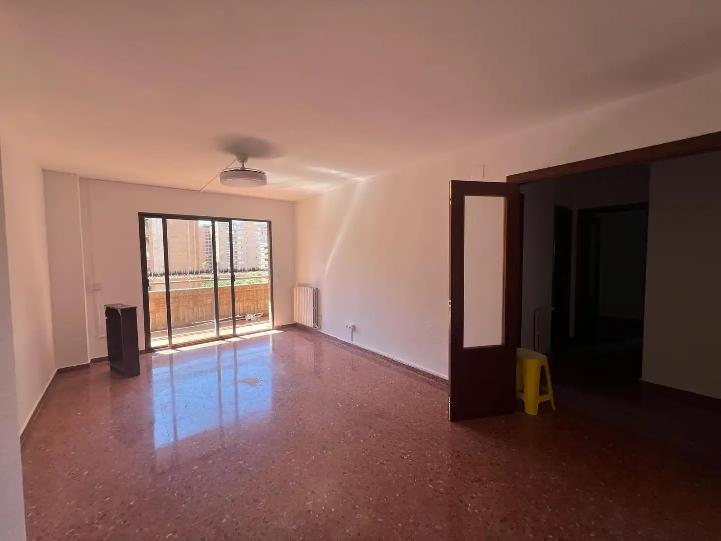 Living room of Flat for rent in Valencia  with Private garden, Terrace and Furnished