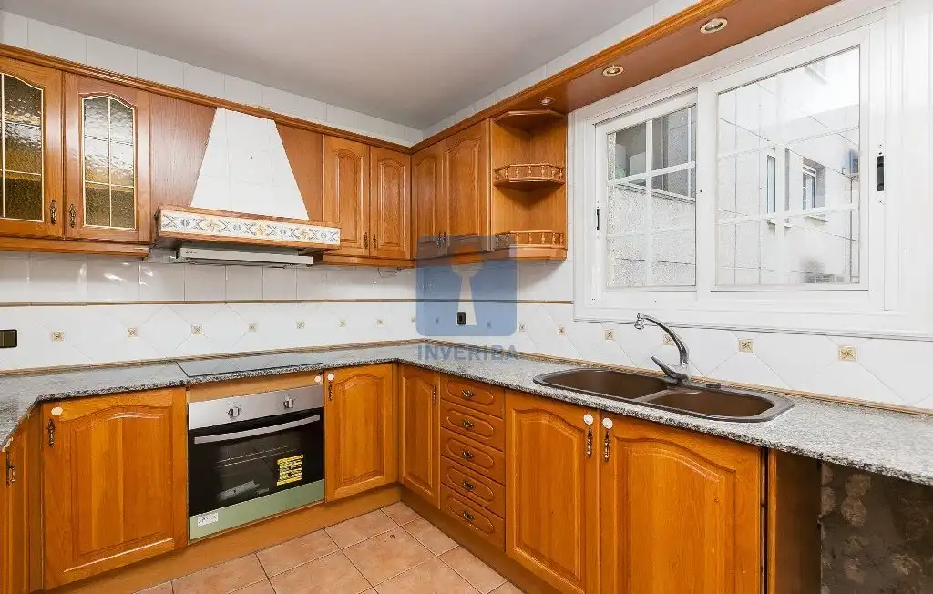 Kitchen of Detached homes for sale in Sant Vicenç Dels Horts  with Terrace, Storage room and Alarm