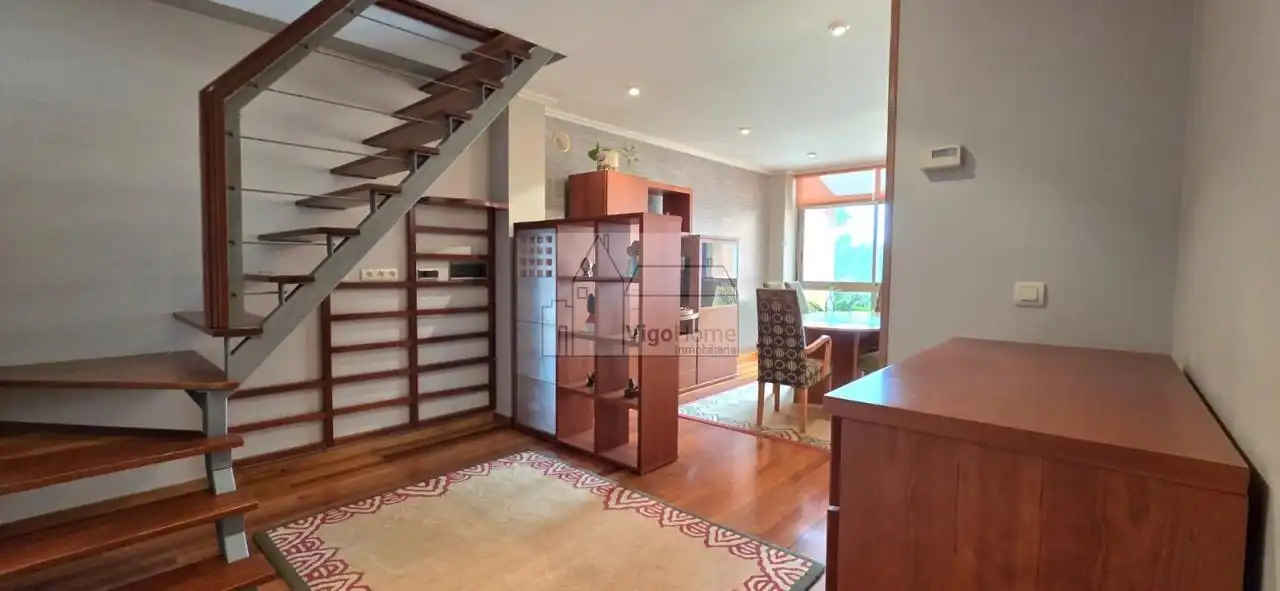 Living room of Duplexes for rent in Vigo   with Heating, Parquet flooring and Terrace