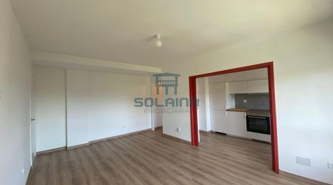 Foto 2 de Pis de lloguer a As Lagoas, Ourense Capital