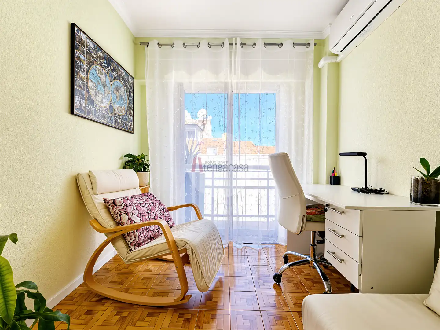 Habitación de Apartamento de alquiler en Madrid con Aire acondicionado, Calefacción y Terraza