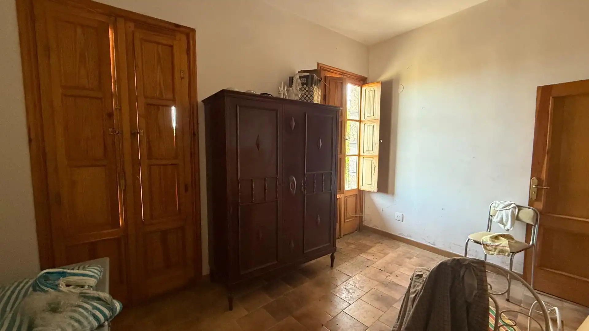Dormitori de Casa o xalet en venda en Toén amb Jardí privat, Moblat i Balcó