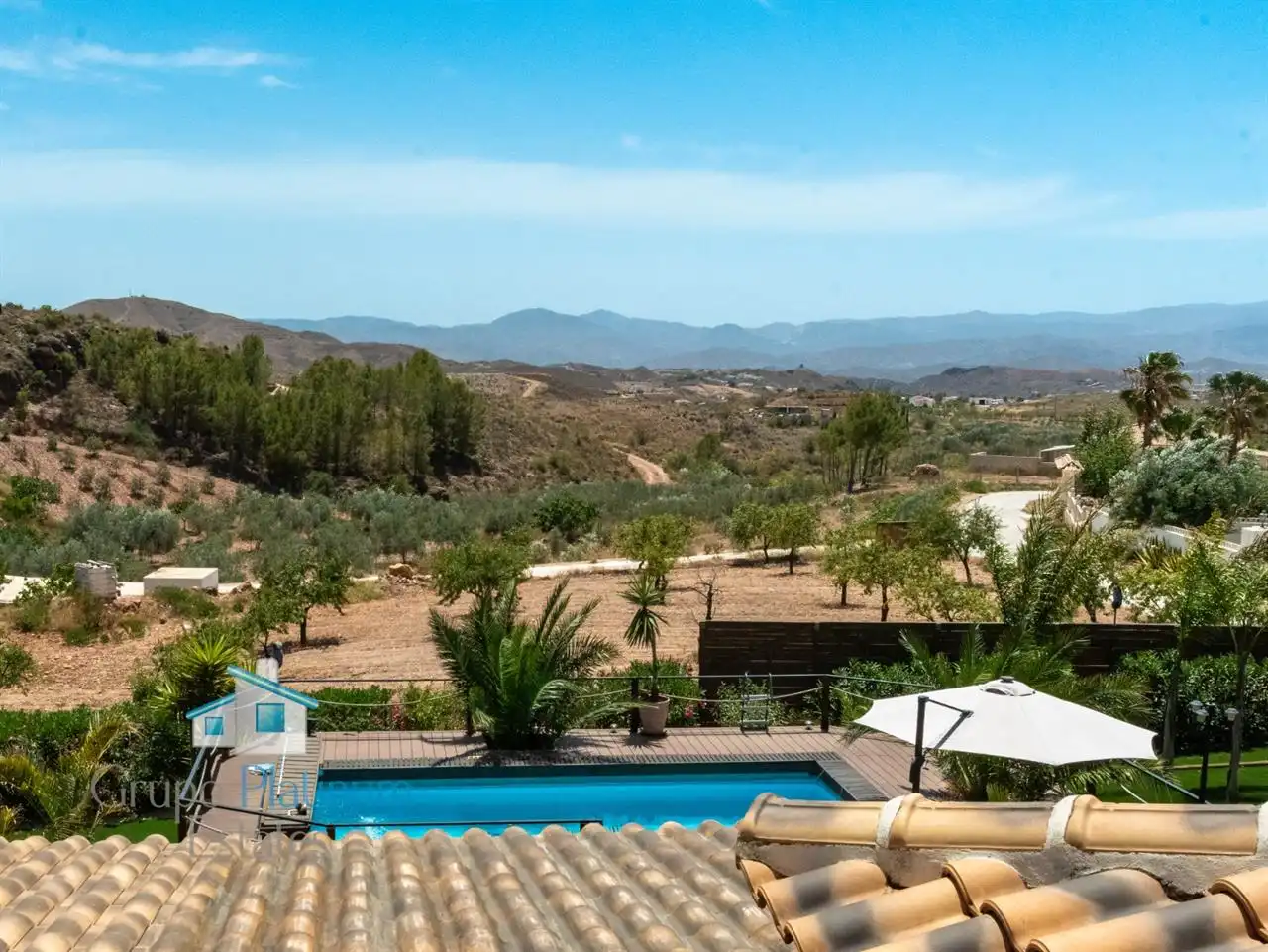 Vista exterior de Casa o xalet en venda en Albox amb Aire condicionat, Jardí privat i Traster