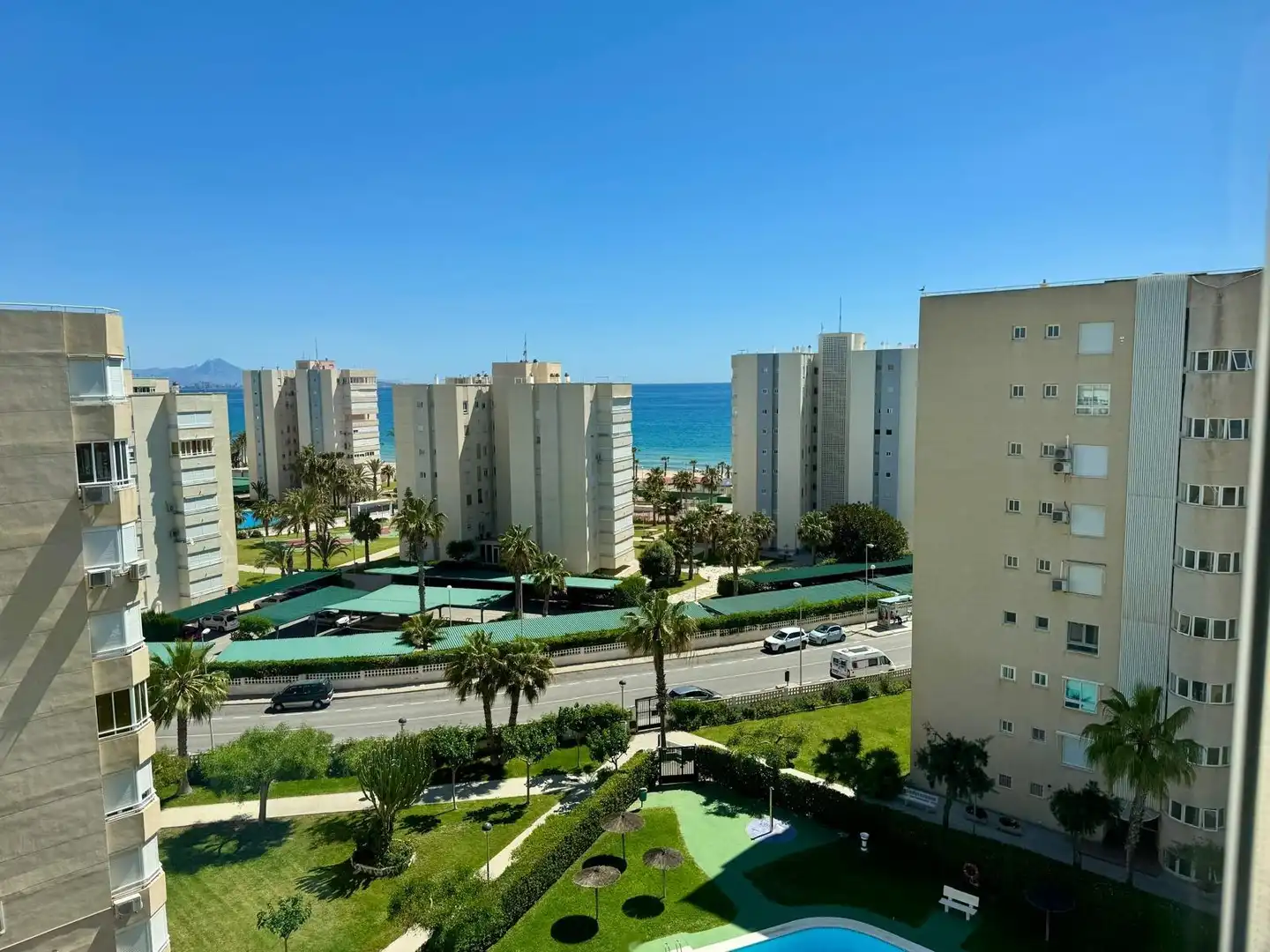 Exterior view of Apartments for rent in Alicante / Alacant  with Air Conditioner, Furnished and Community pool