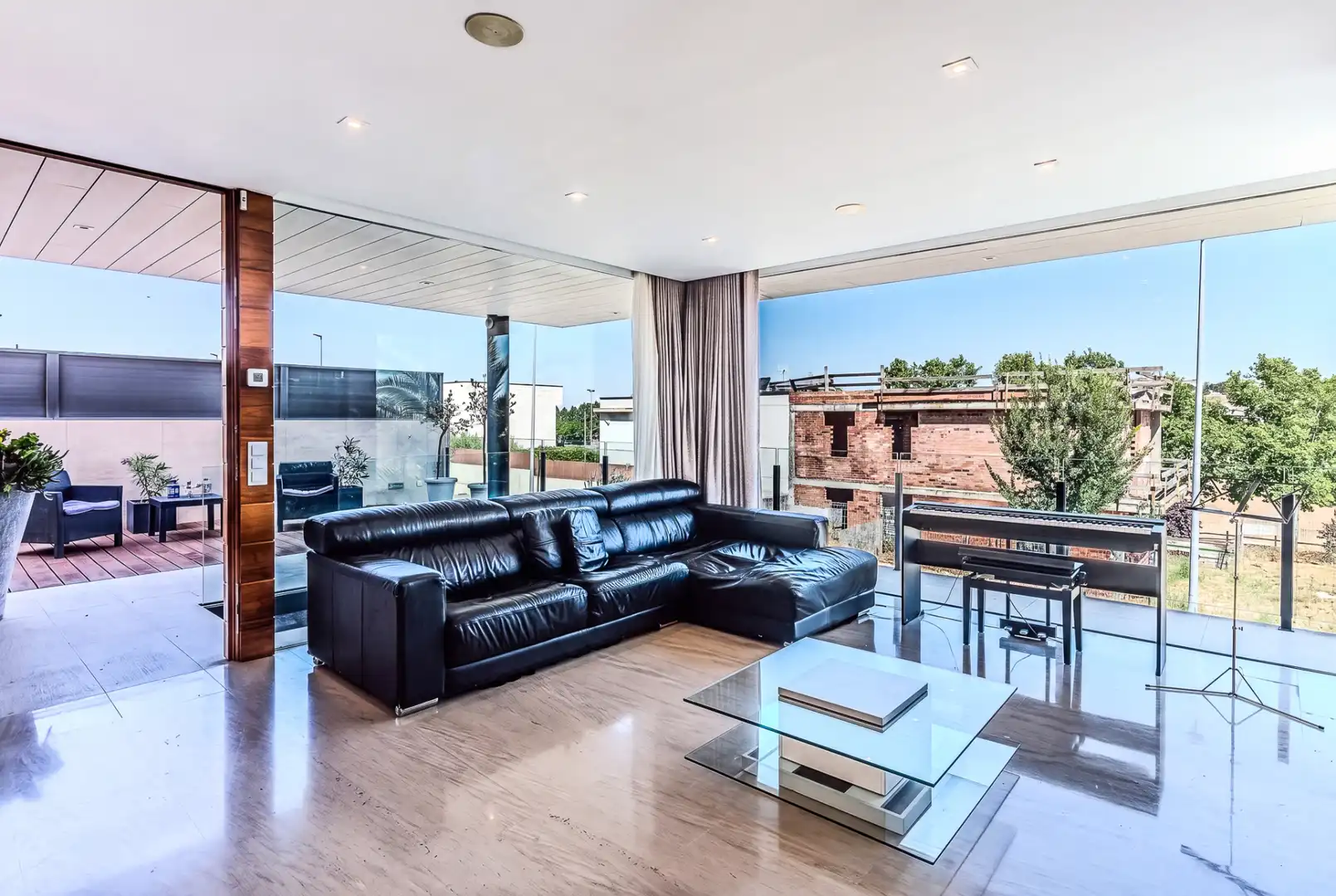 Sala d'estar de Casa o xalet en venda en Tàrrega amb Aire condicionat, Jardí privat i Terrassa