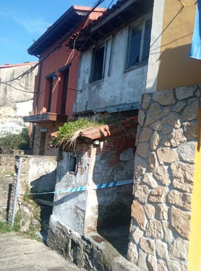 Vista exterior de Casa adosada en venda en Cudillero