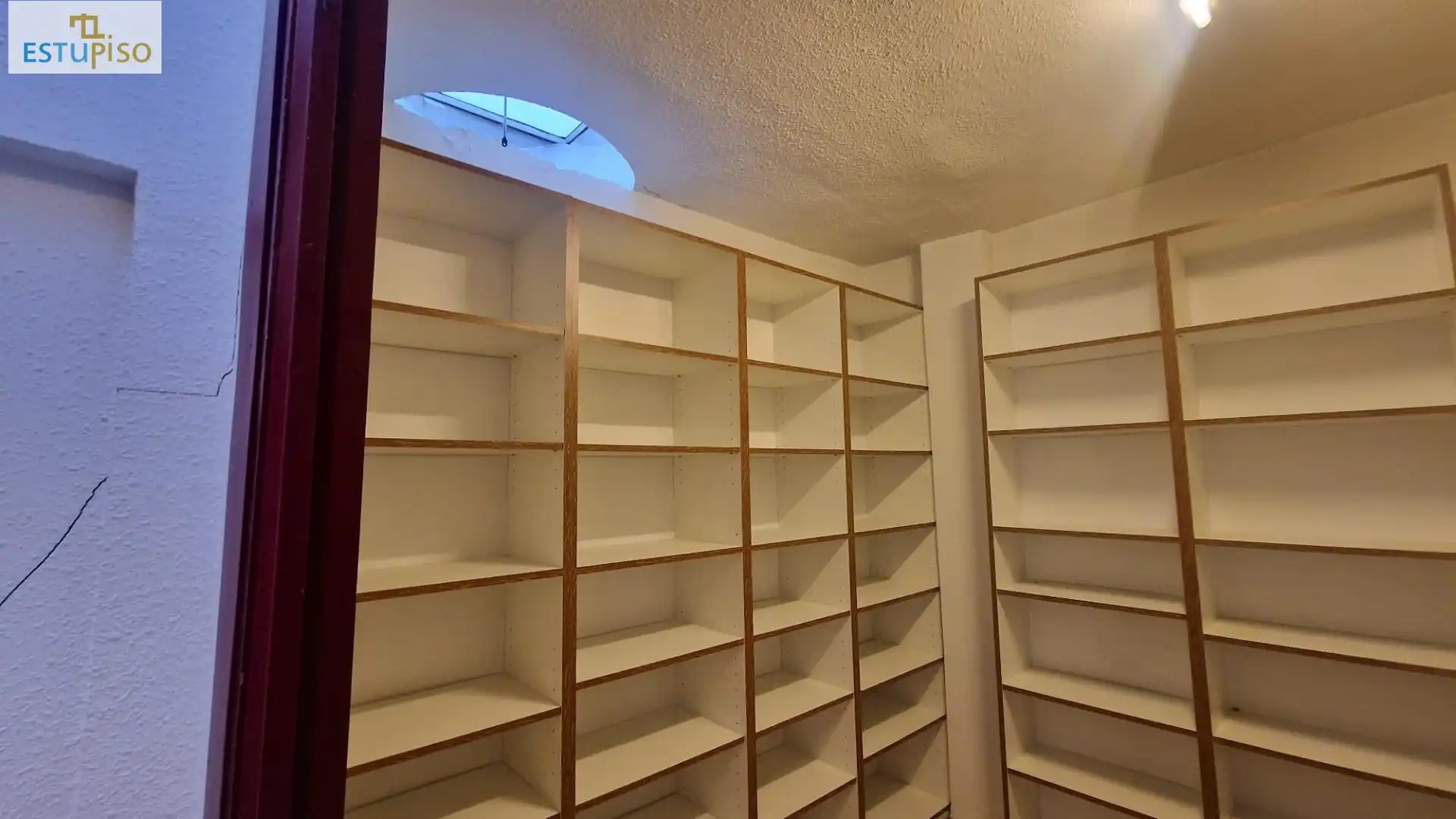 Büro zum Verkauf in Vitoria - Gasteiz mit Möbliert