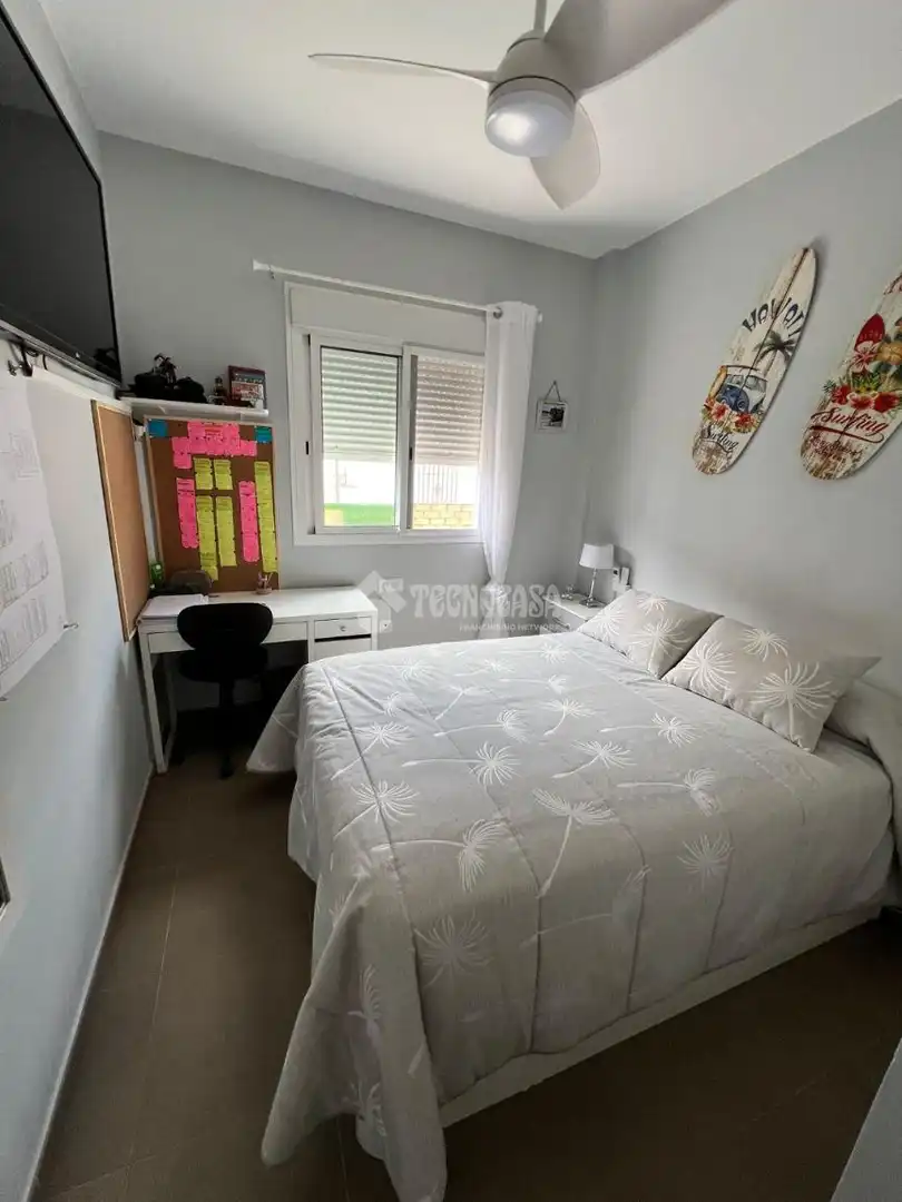 Dormitori de Casa adosada en venda en Almonte amb Aire condicionat, Calefacció i Traster
