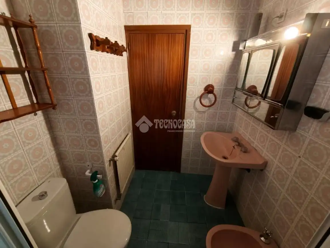 Baño de Piso en venta en Madrid con Calefacción y Terraza