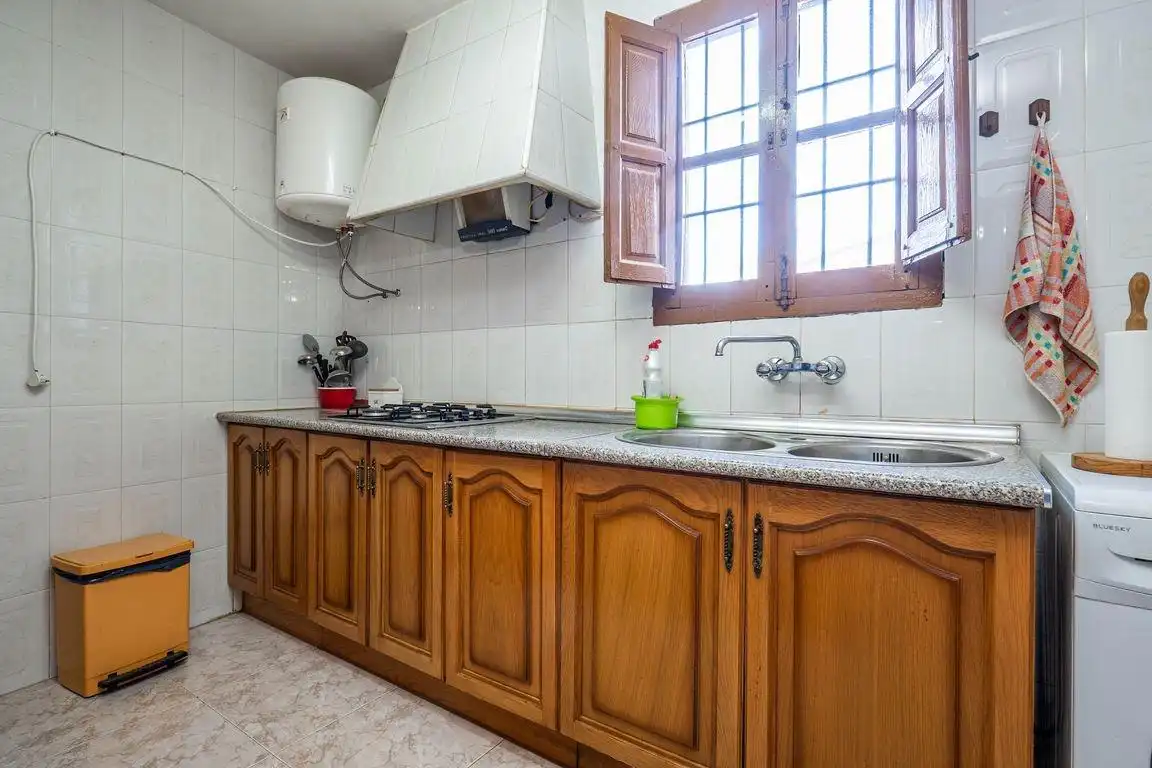Cuina de Casa o xalet en venda en Cacín amb Balcó