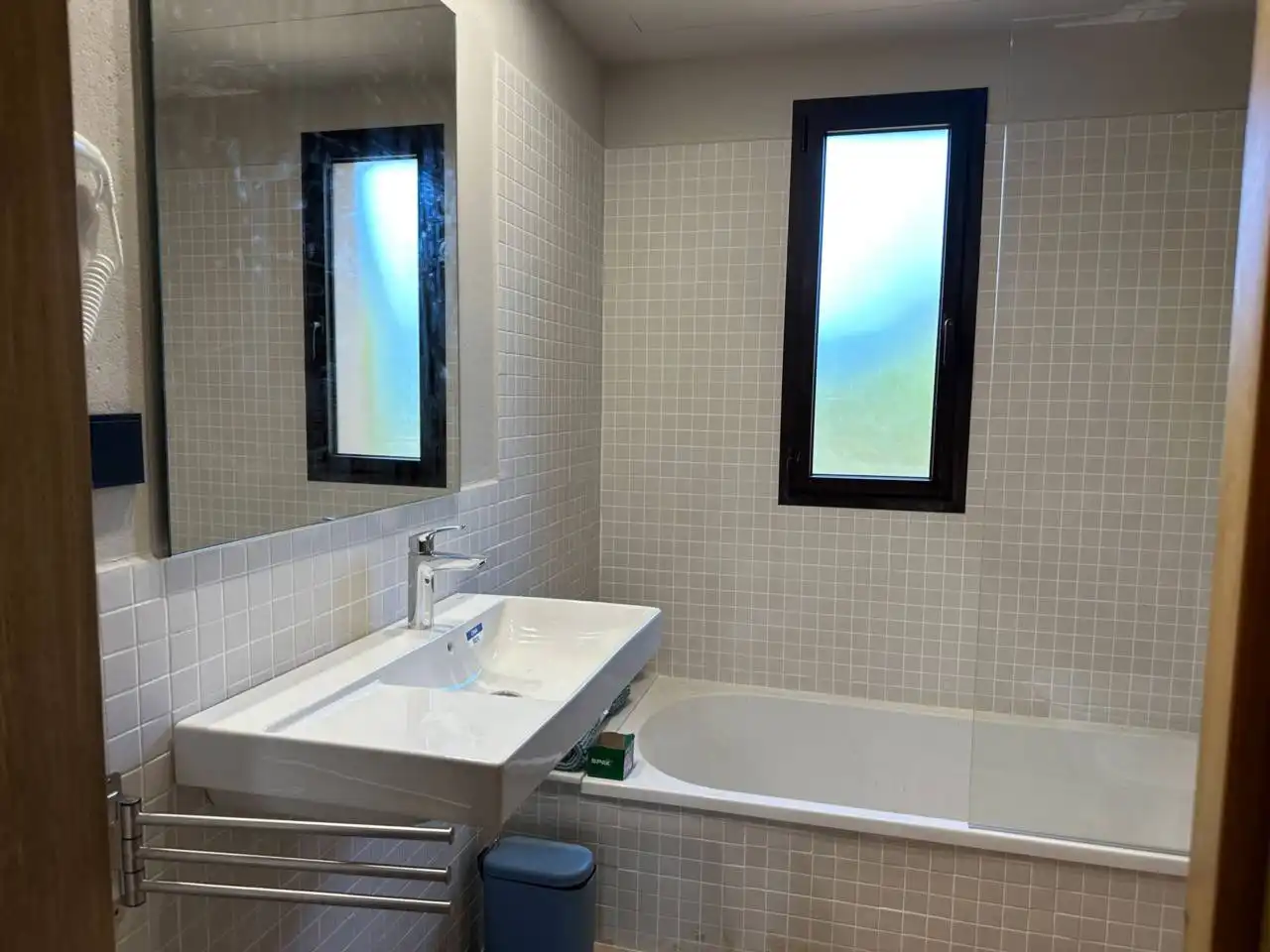 Baño de Casa o chalet de alquiler en La Tallada d'Empordà con Aire acondicionado, Calefacción y Jardín privado