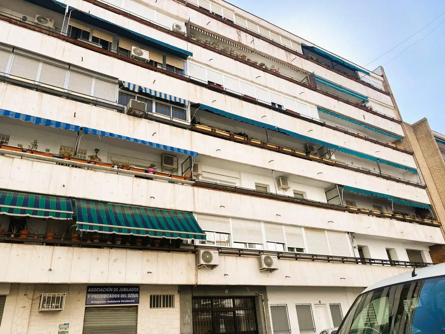 Vista exterior de Pis de lloguer en Sevilla amb Aire condicionat