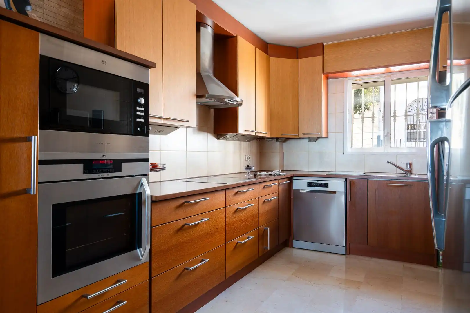 Cuina de Casa adosada en venda en Benalmádena amb Terrassa i Balcó