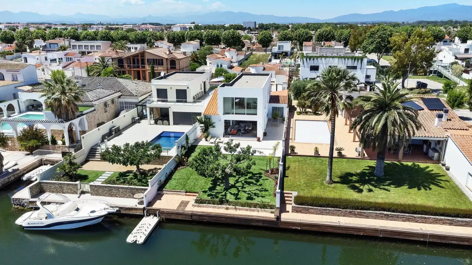 Casa con piscina in vendita a Carrer Segre, imagen 7