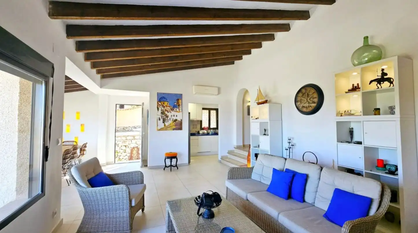 Living room of Houses for sale in Calpe / Calp  with Air Conditioner, Heating and Private garden