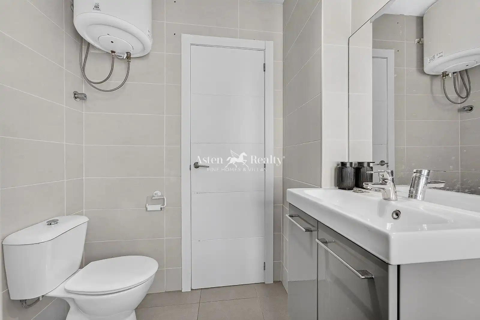 Bathroom of Flat for sale in Adeje  with Terrace and Furnished