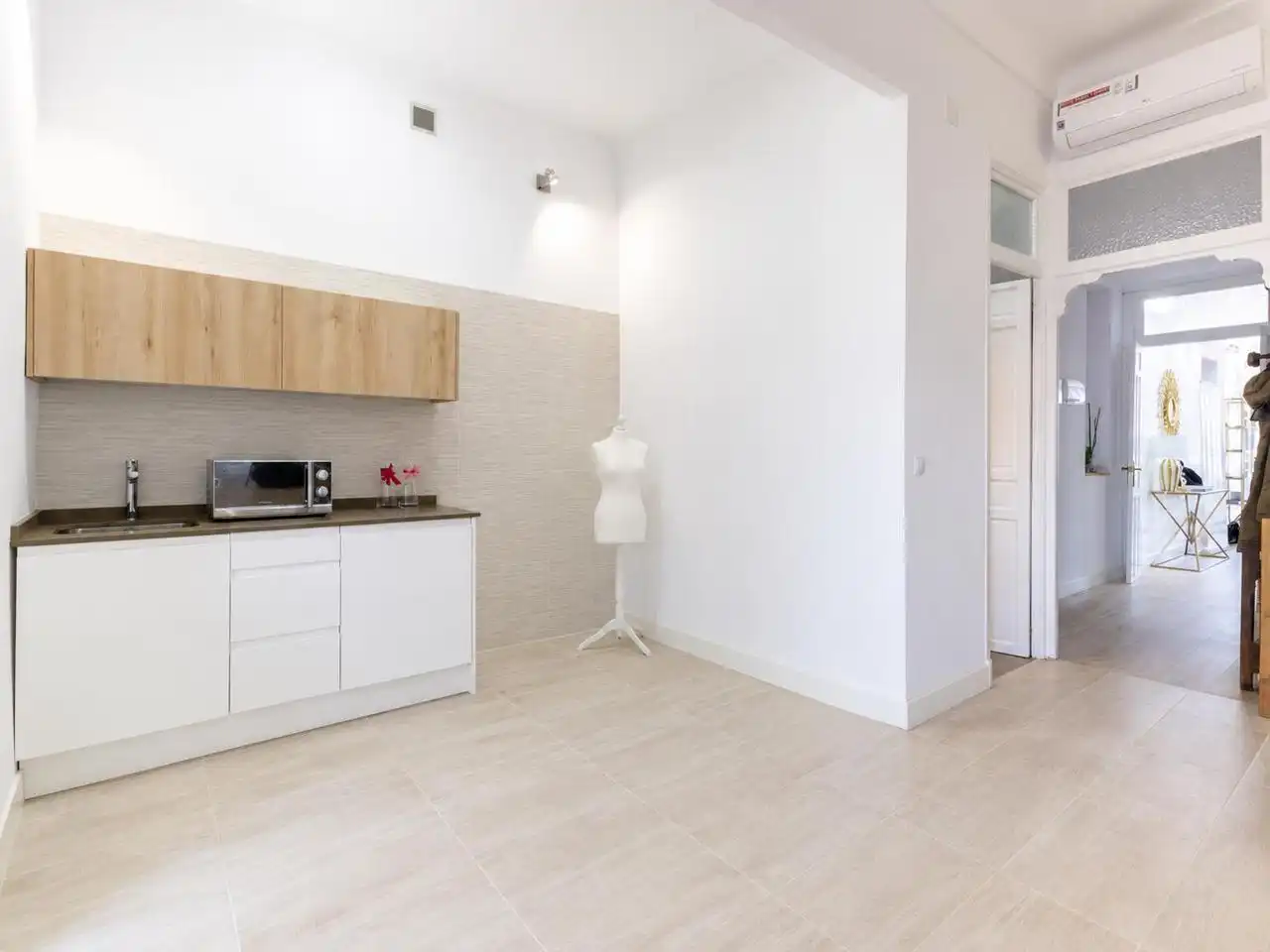 Kitchen of Office for rent in Alicante / Alacant
