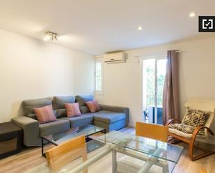 Living room of Flat to rent in  Barcelona Capital  with Air Conditioner, Heating and Furnished