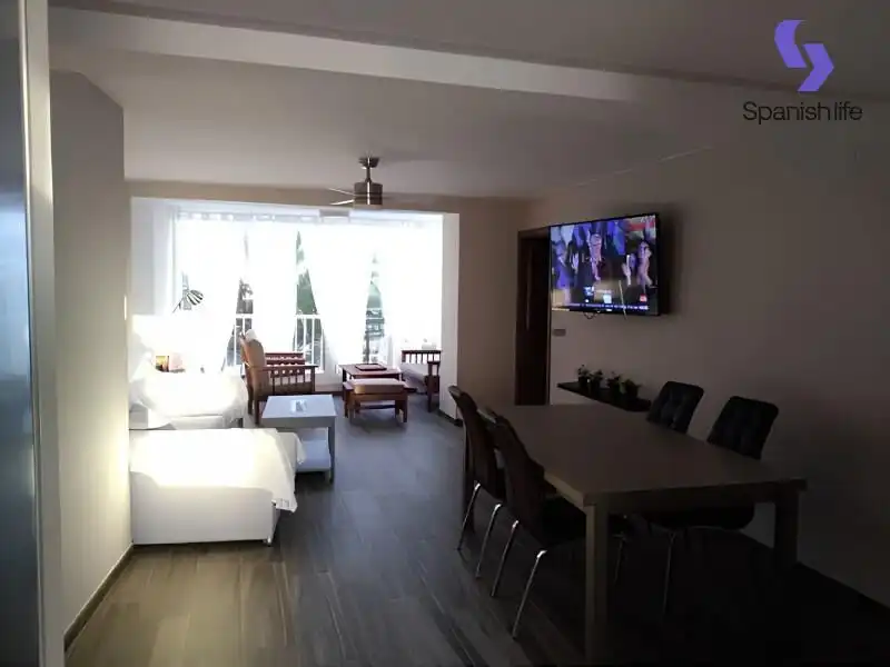 Sala de estar de Apartamento en venta en Valencia con Calefacción, Amueblado y Piscina comunitaria