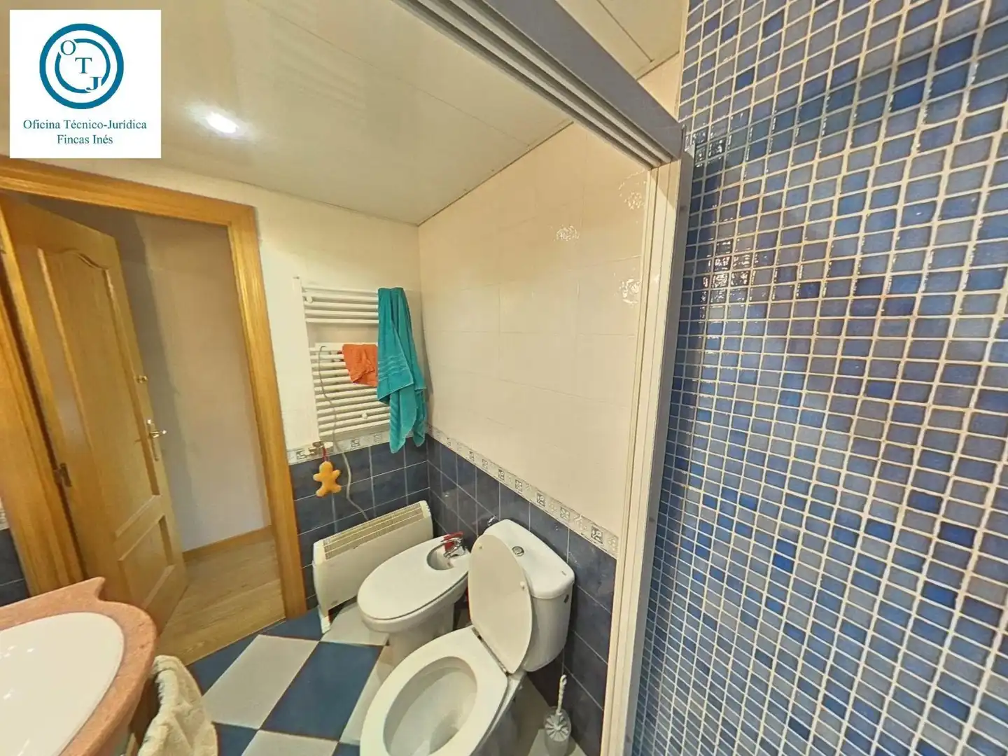 Bathroom of Flat for rent in Mollet del Vallès  with Air Conditioner, Heating and Parquet flooring