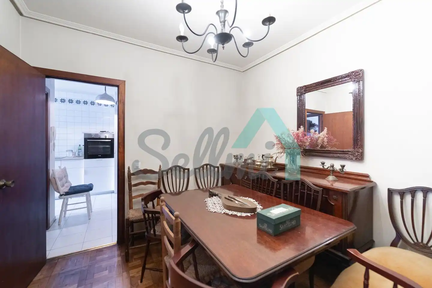 Comedor de Piso en venta en Oviedo  con Calefacción, Parquet y Terraza