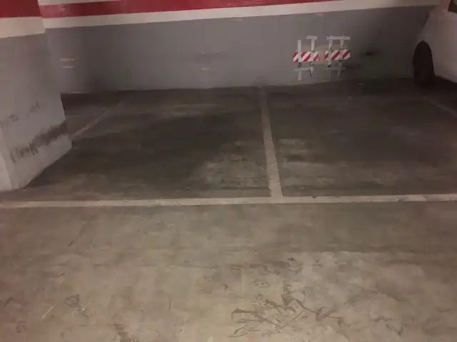 Motorradstellplatz zur Miete in Carrer del Rosselló 424, imagen 3