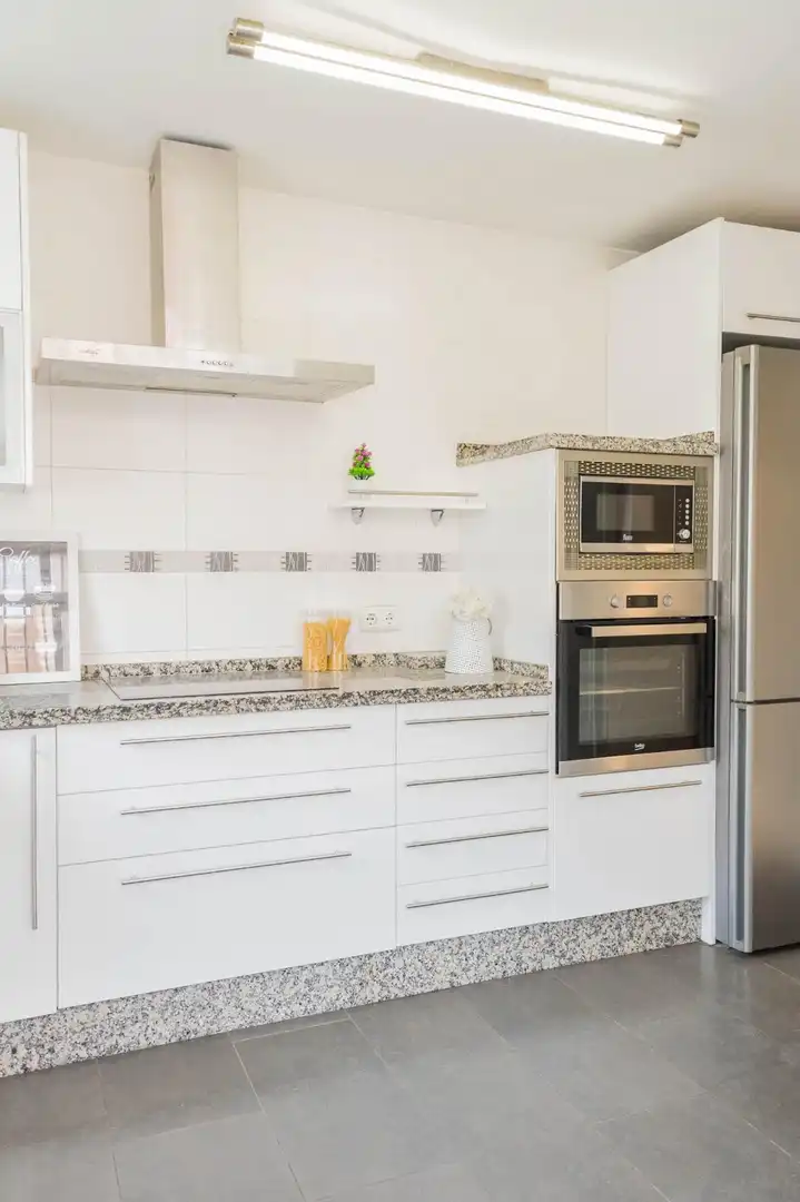 Cocina de Piso en venta en Benalmádena con Aire acondicionado, Jardín privado y Terraza