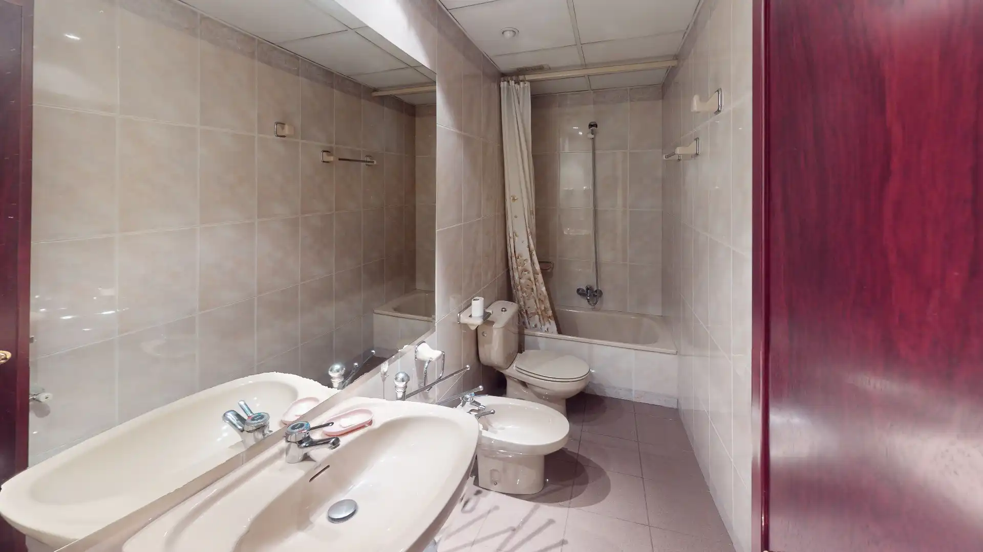 Baño de Piso en venta en Andorra la Vella con Calefacción, Amueblado y Horno