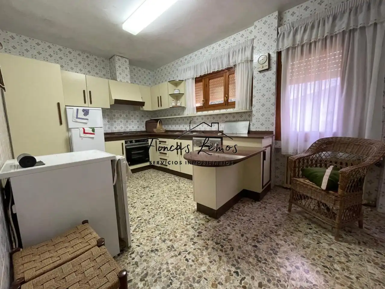 Kitchen of Houses for sale in Camariñas  with Heating, Private garden and Furnished