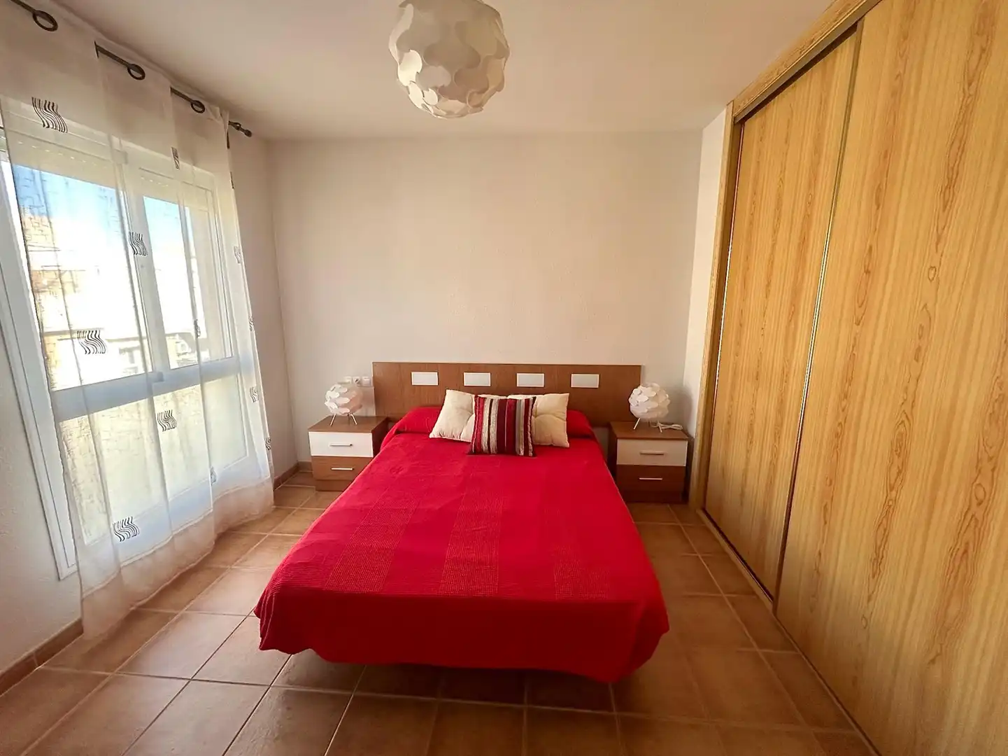 Habitación de Piso en venta en Roquetas de Mar con Terraza, Amueblado y Piscina comunitaria