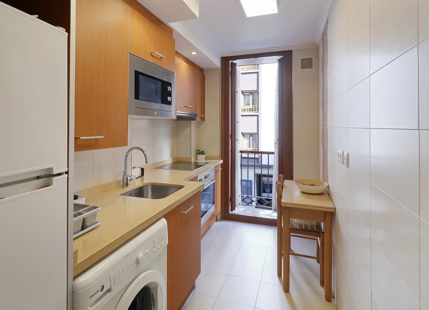 Piso de alquiler en Gijón - CL LA PLAYA, 9, Barrio del Centro