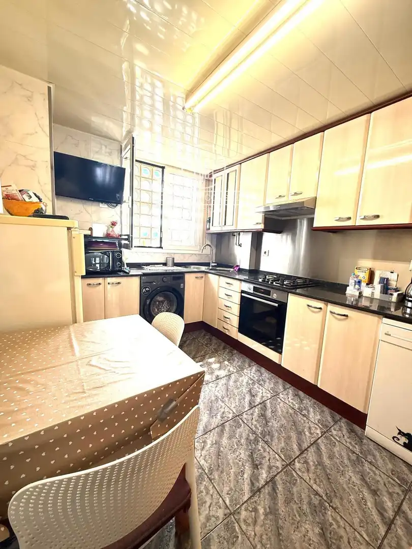 Küche von Wohnung zum Verkauf in Sant Andreu de Llavaneres mit Heizung, Terrasse und Schwimmbad