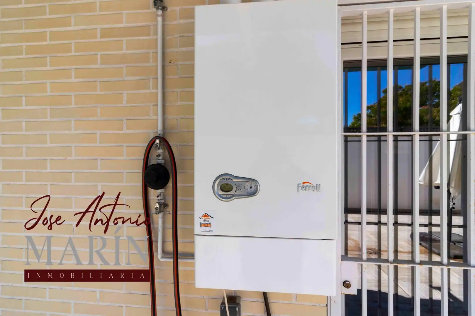 Vista exterior de Apartament en venda en Badajoz amb Aire condicionat, Calefacció i Jardí privat