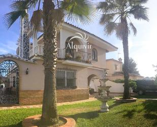 Vista exterior de Casa o xalet en venda en Almonte amb Terrassa i Piscina