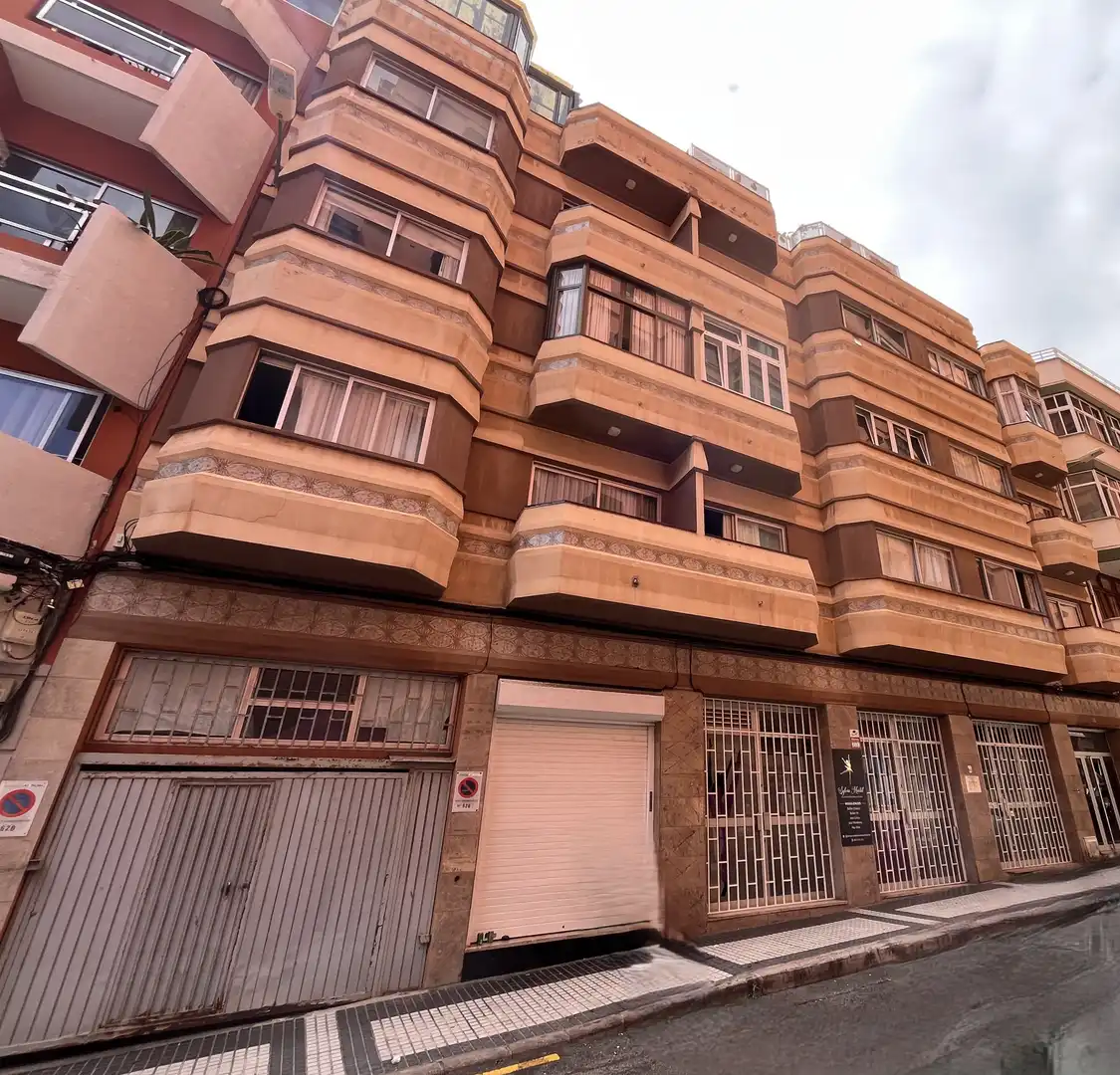 Vista exterior de Pis en venda en Las Palmas de Gran Canaria amb Balcó