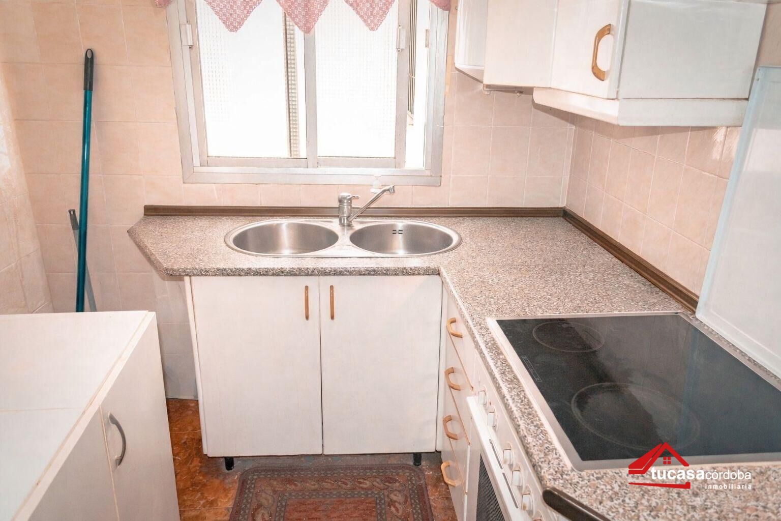 Flat for sale in Santa Rosa - Valdeolleros