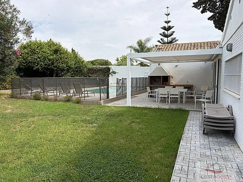 Villa con piscina in vendita a Vistahermosa - Fuentebravía, imagen 23