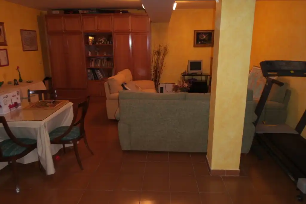 Sala d'estar de Casa o xalet en venda en Alhaurín de la Torre amb Aire condicionat, Jardí privat i Piscina