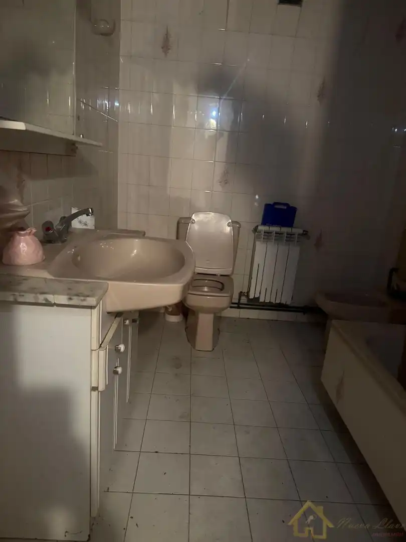 Badezimmer von Wohnung zum Verkauf in Lugo mit Heizung