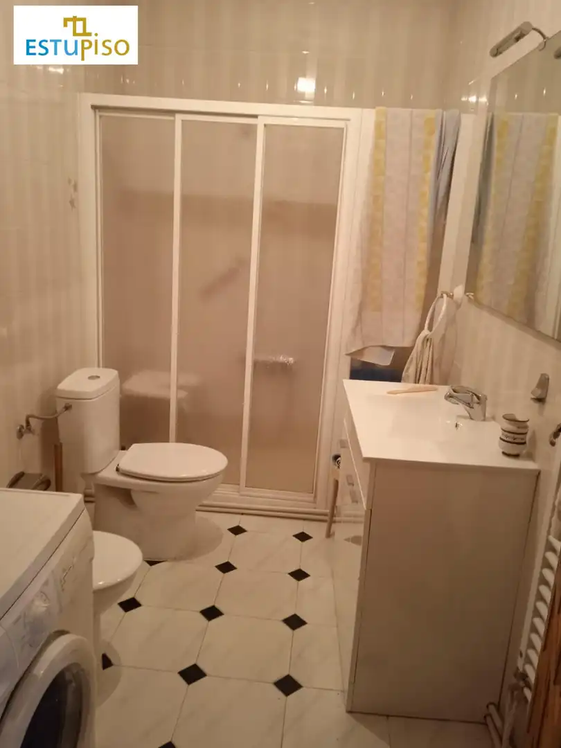 Bathroom of Country homes for sale in Luyego  with Heating and Furnished