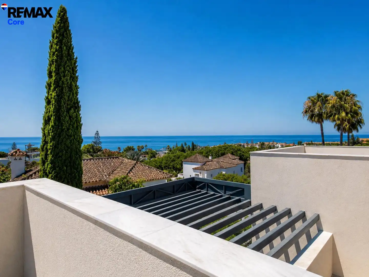 Terrassa de Casa o xalet en venda en Marbella amb Aire condicionat, Calefacció i Jardí privat
