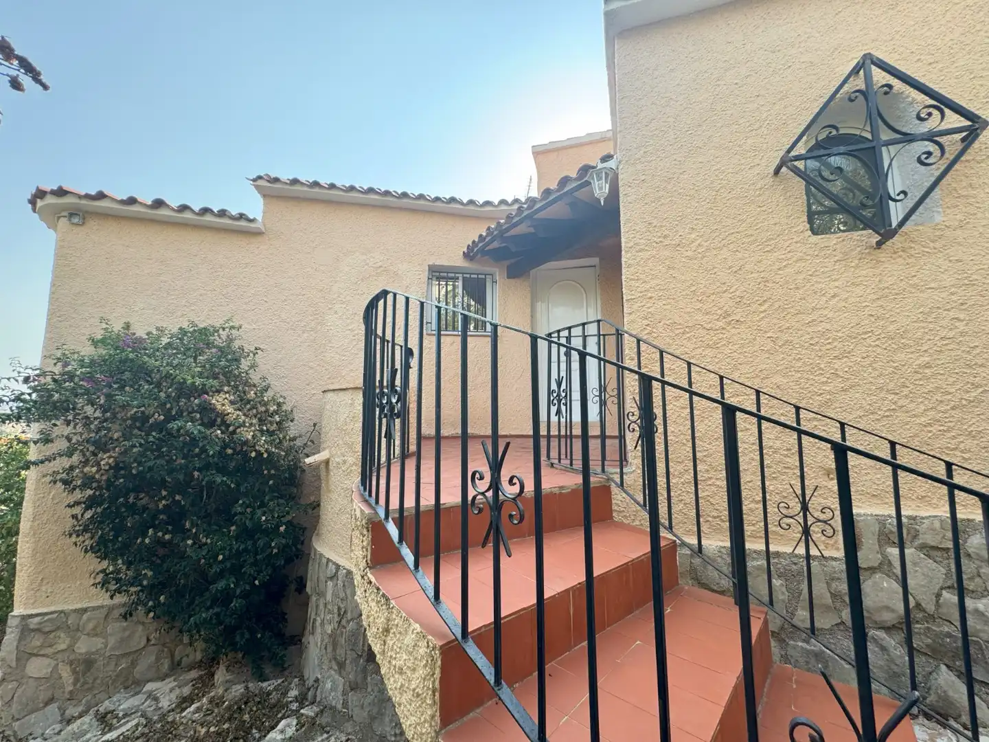Chalet con piscina en venta en Maryvilla, imagen 3
