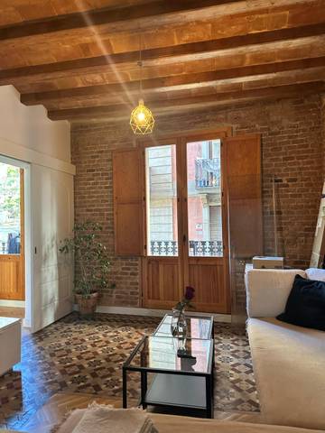 Piso en Venta en de la Lluna en El Raval