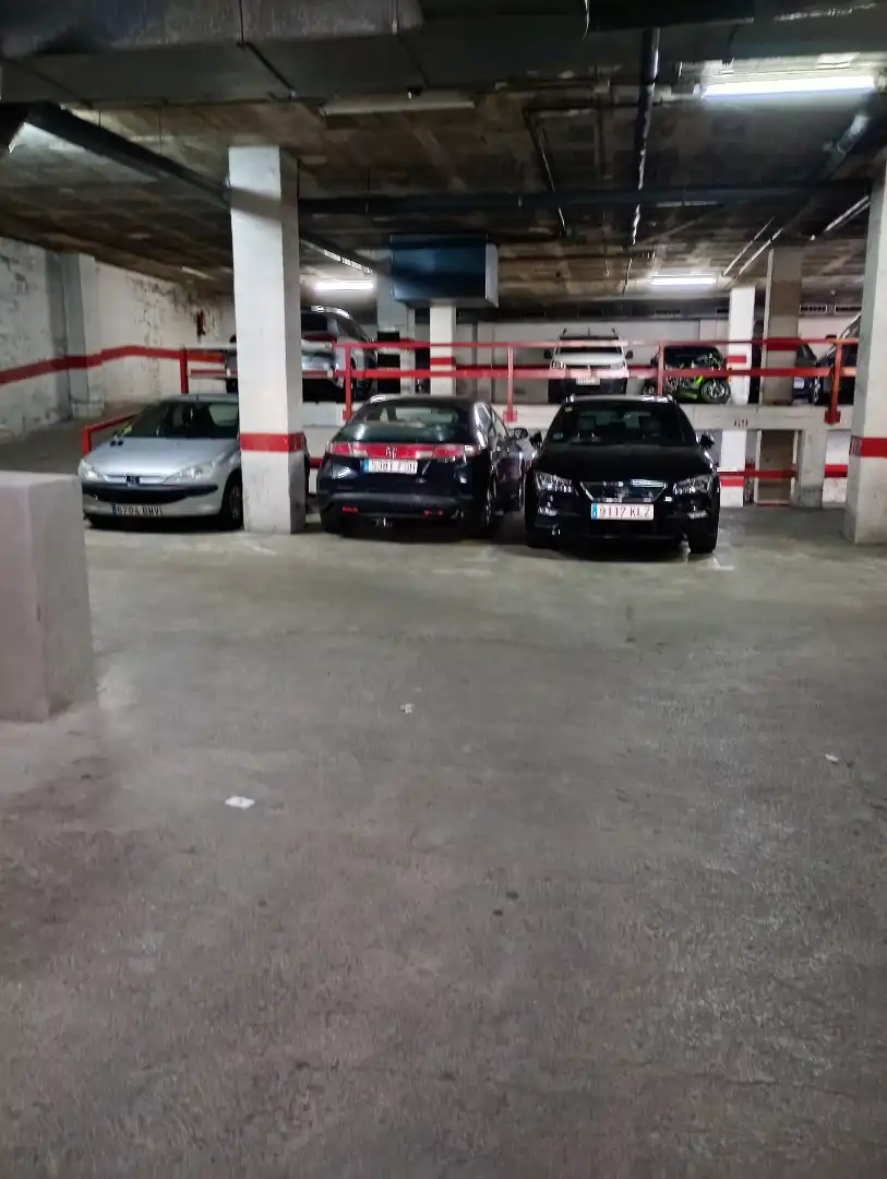Einzelparkplatz zum Verkauf in Carrer de la Circumval.lació 68, imagen 4