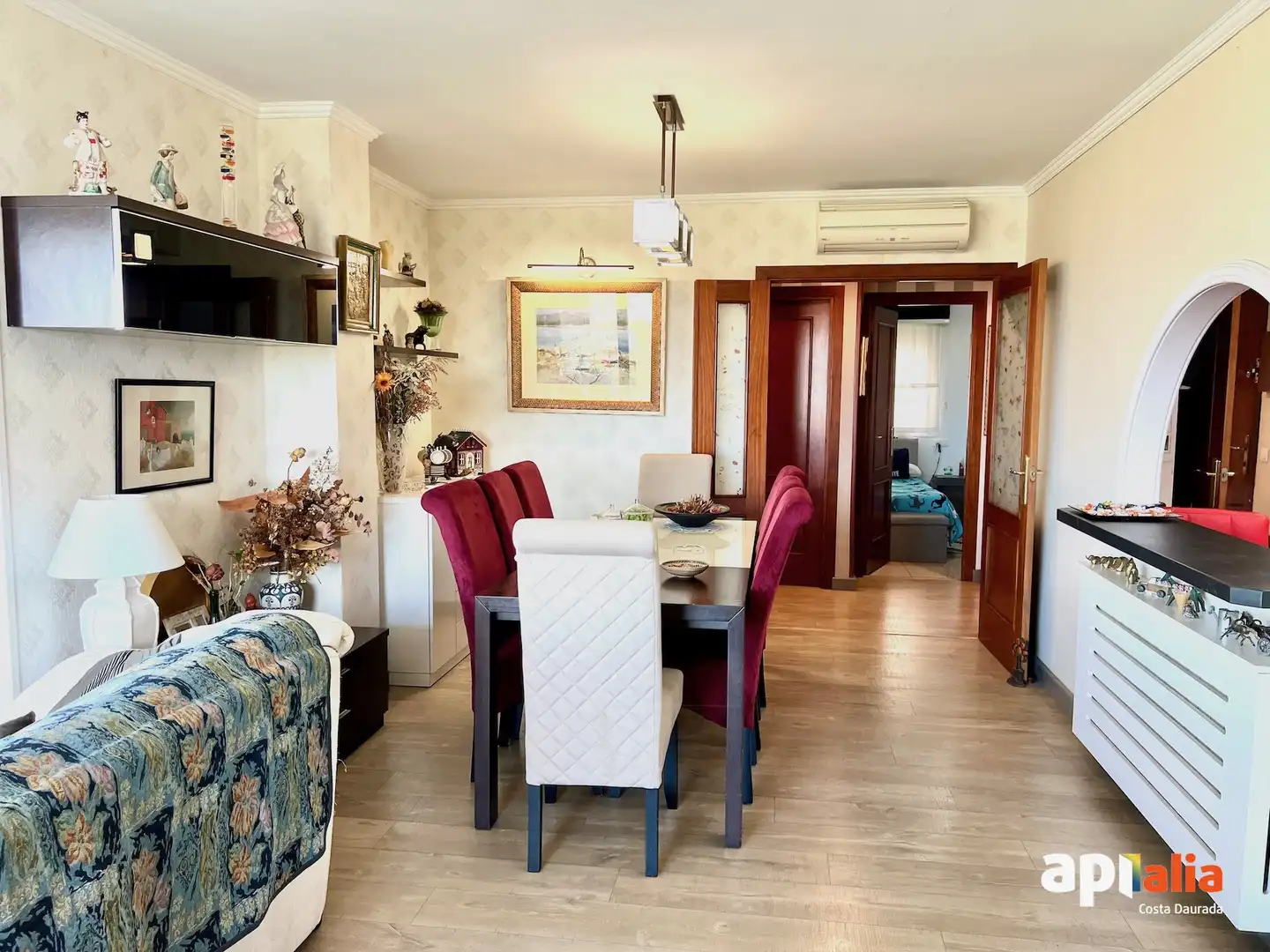 Comedor de Piso en venta en Salou con Calefacción, Piscina y Horno