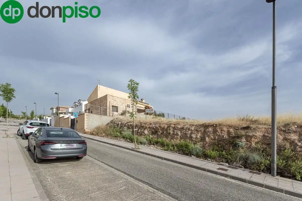 Residential for sale in Calle Pinos Puente, 20, Altos de la Zubia