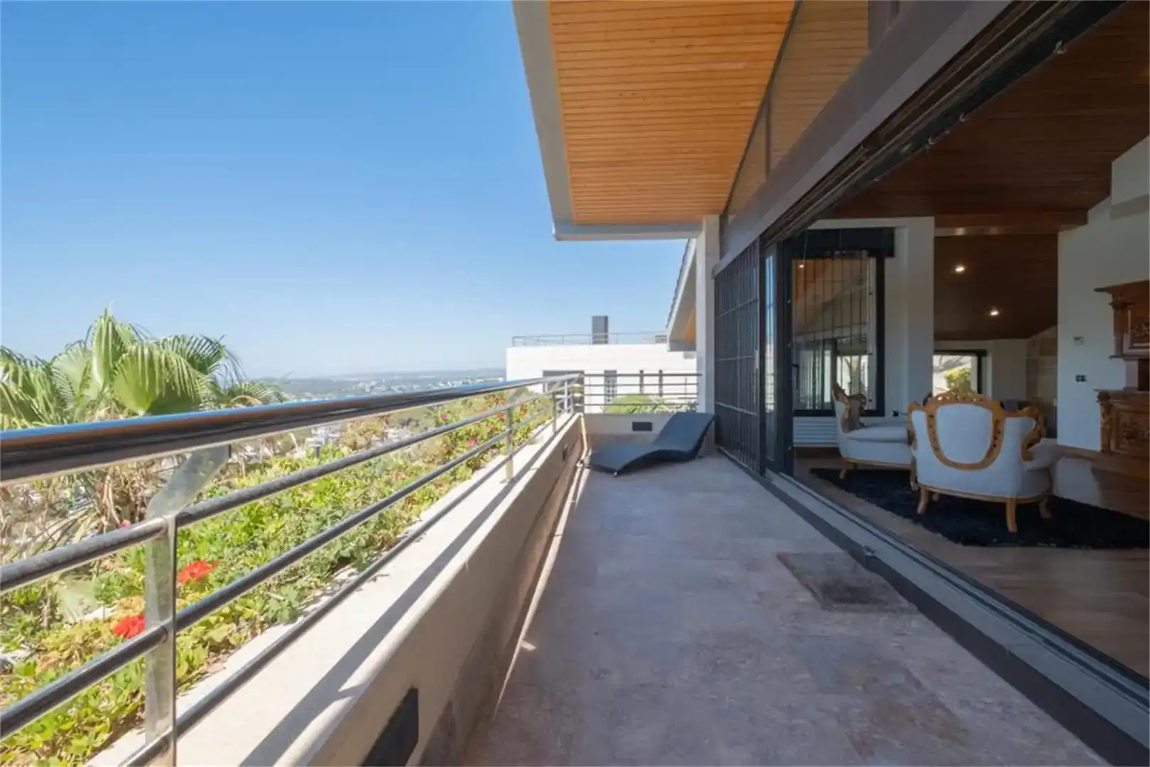 Terrassa de Casa o xalet en venda en Sitges amb Aire condicionat, Piscina i Balcó