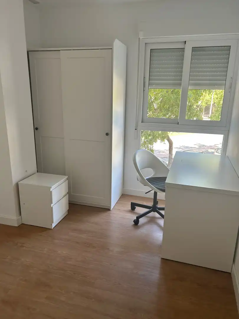 Flat for rent in Avenida de los Pinos, Santa María de Gracia