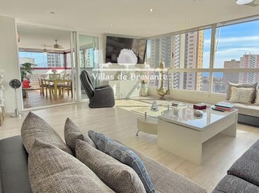 Penthouse with pool for sale in D. Juan Antonio Baldovi