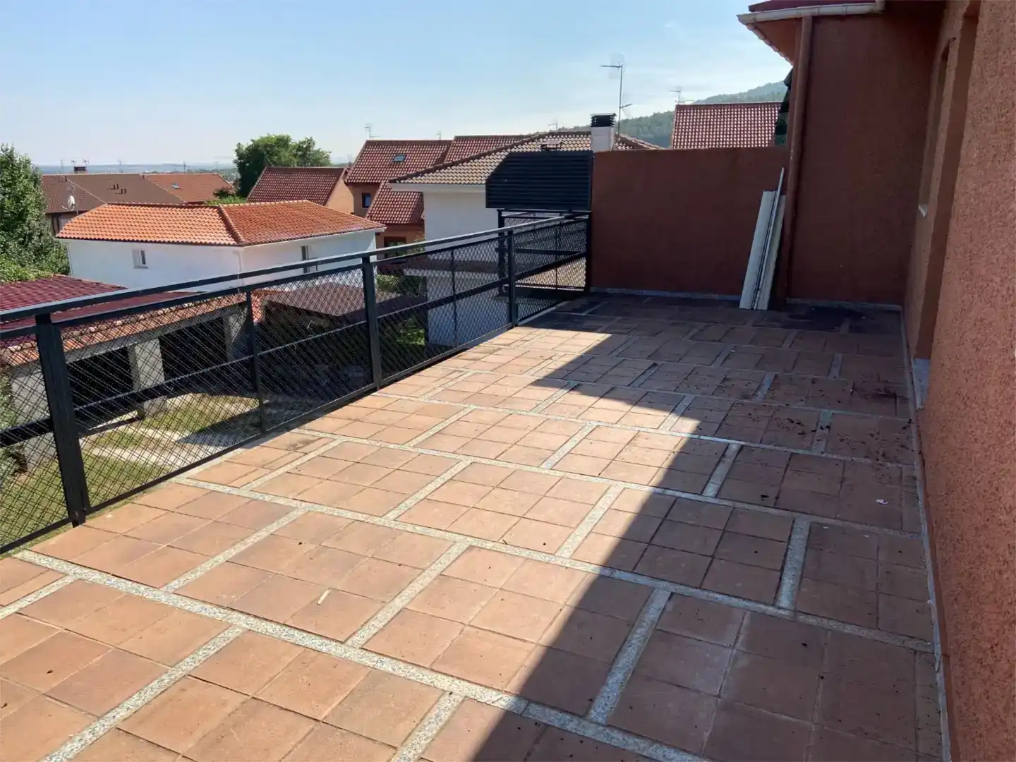 Terrassa de Casa o xalet en venda en Colegios